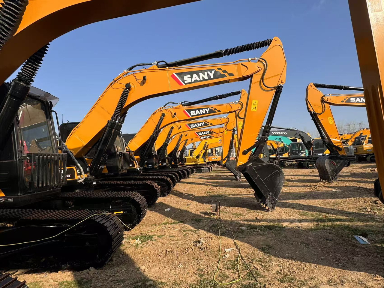 Used High Quality volvo EC300DL 30ton excavator machinery - Crawler excavator: picture 4 Used High Quality volvo EC300DL 30ton excavator machinery - Crawler excavator: picture 4