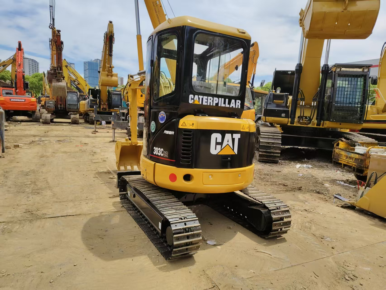 CATERPILLAR 303CR - Mini excavator: picture 5 CATERPILLAR 303CR - Mini excavator: picture 5