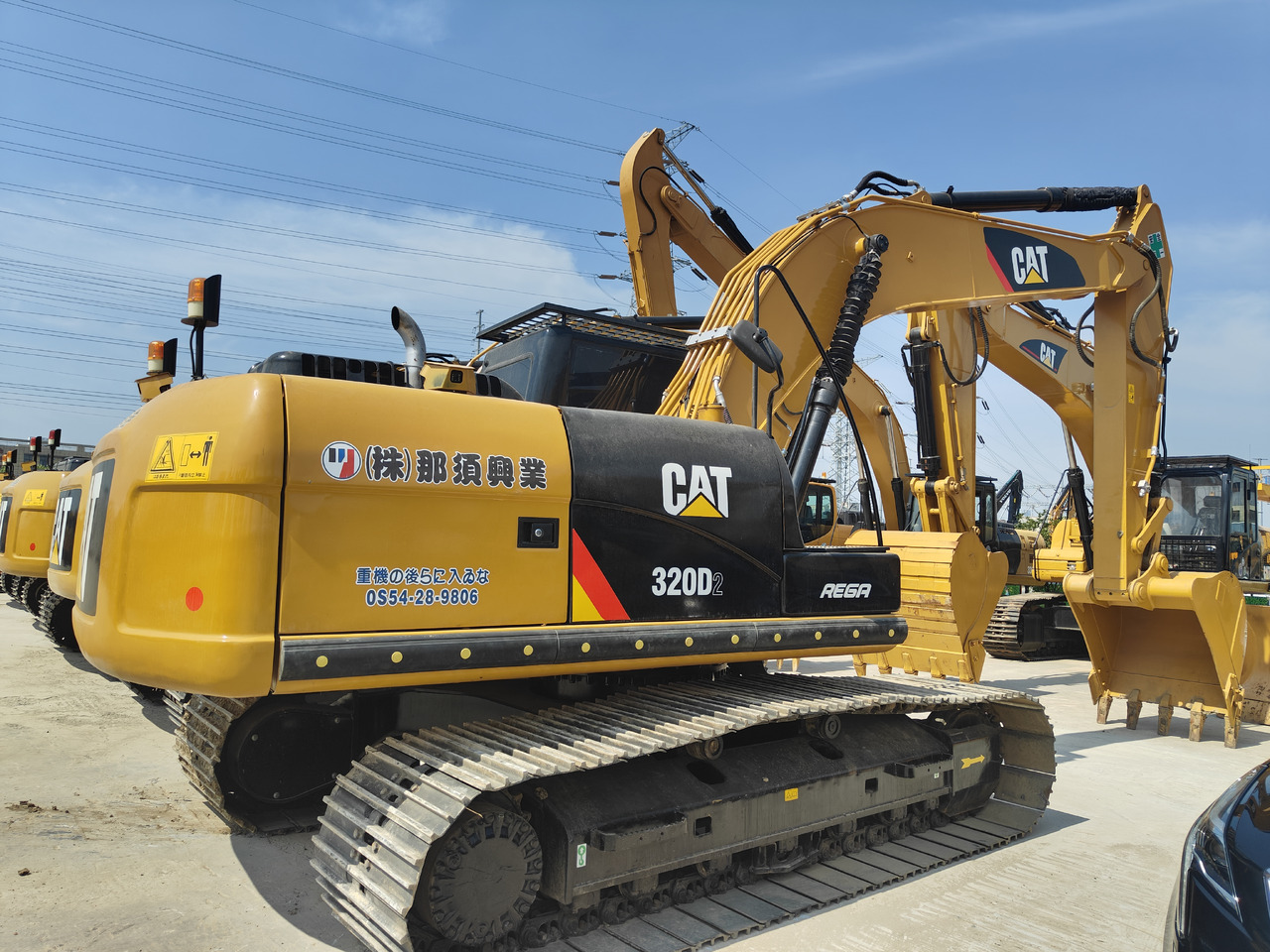 CATERPILLAR 320D2 - Crawler excavator: picture 2 CATERPILLAR 320D2 - Crawler excavator: picture 2
