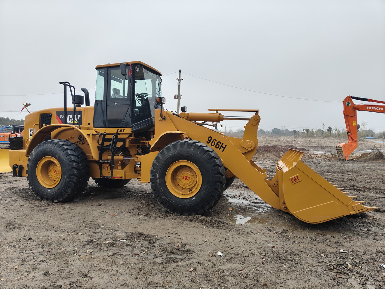 CATERPILLAR 966H - Wheel loader: picture 2 CATERPILLAR 966H - Wheel loader: picture 2