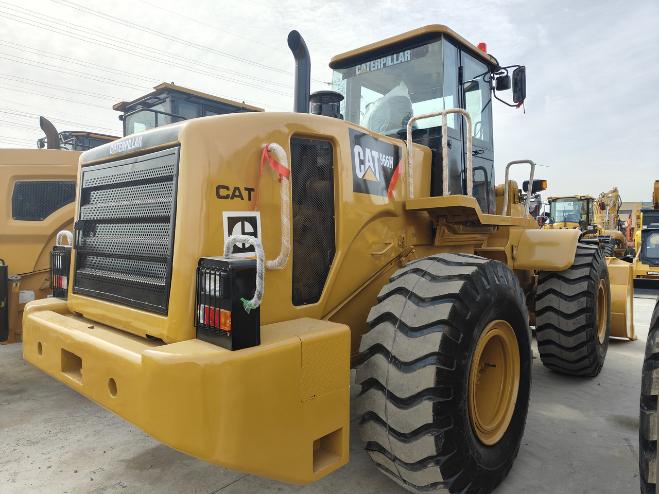 CATERPILLAR 966H - Wheel loader: picture 1 CATERPILLAR 966H - Wheel loader: picture 1