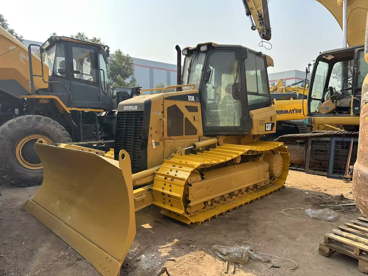 CATERPILLAR D5K - Bulldozer: picture 1 CATERPILLAR D5K - Bulldozer: picture 1