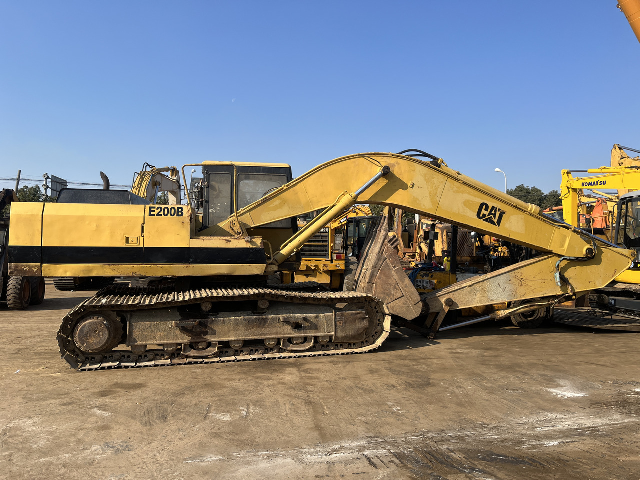 CATERPILLAR E200 - Crawler excavator: picture 2 CATERPILLAR E200 - Crawler excavator: picture 2