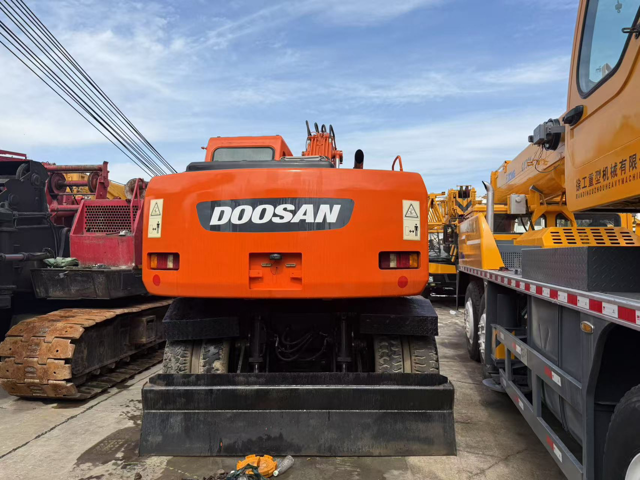 DOOSAN DH150W-7 - Wheel excavator: picture 3 DOOSAN DH150W-7 - Wheel excavator: picture 3