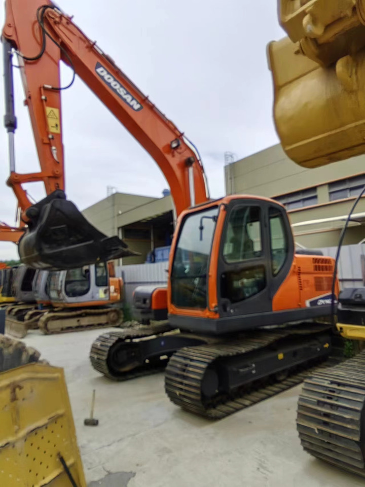 DOOSAN DX140-9C - Crawler excavator: picture 4 DOOSAN DX140-9C - Crawler excavator: picture 4