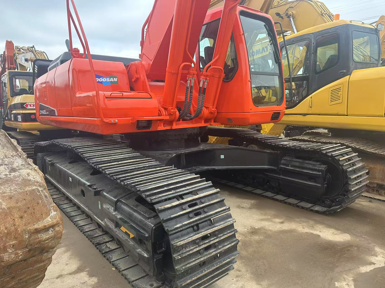 DOOSAN DX420LC-9C - Crawler excavator: picture 3 DOOSAN DX420LC-9C - Crawler excavator: picture 3