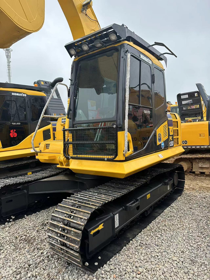 KOMATSU PC130-7 - Crawler excavator: picture 4 KOMATSU PC130-7 - Crawler excavator: picture 4