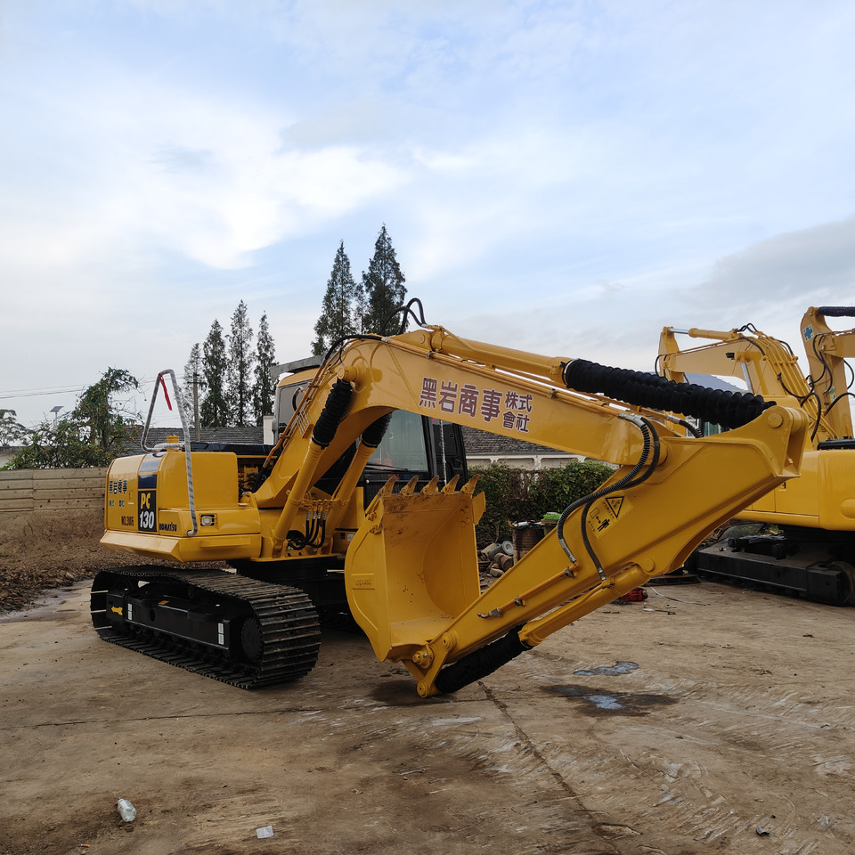 KOMATSU PC130-7 - Crawler excavator: picture 1 KOMATSU PC130-7 - Crawler excavator: picture 1