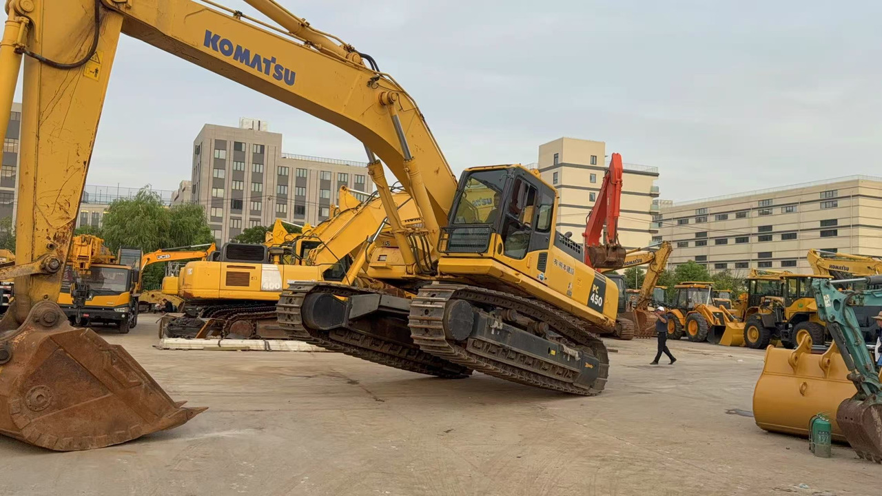 KOMATSU PC450-8 - Crawler excavator: picture 1 KOMATSU PC450-8 - Crawler excavator: picture 1