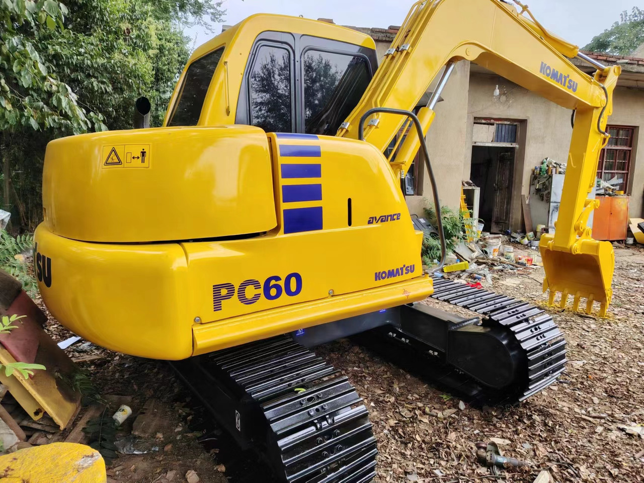 KOMATSU PC60-7 - Crawler excavator: picture 3 KOMATSU PC60-7 - Crawler excavator: picture 3
