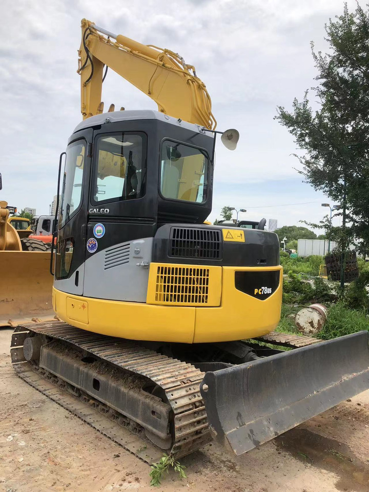 KOMATSU PC70-8 - Mini excavator: picture 3 KOMATSU PC70-8 - Mini excavator: picture 3