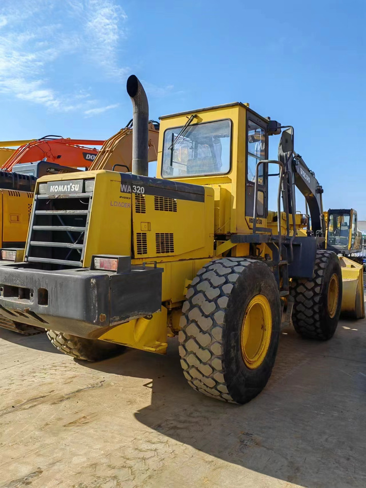 KOMATSU WA320-3 - Wheel loader: picture 3 KOMATSU WA320-3 - Wheel loader: picture 3