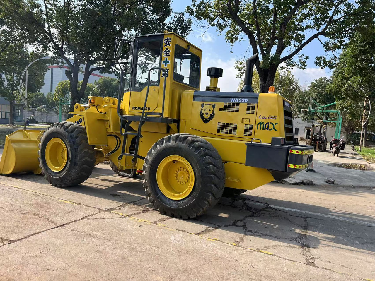 KOMATSU WA320-3 - Wheel loader: picture 3 KOMATSU WA320-3 - Wheel loader: picture 3