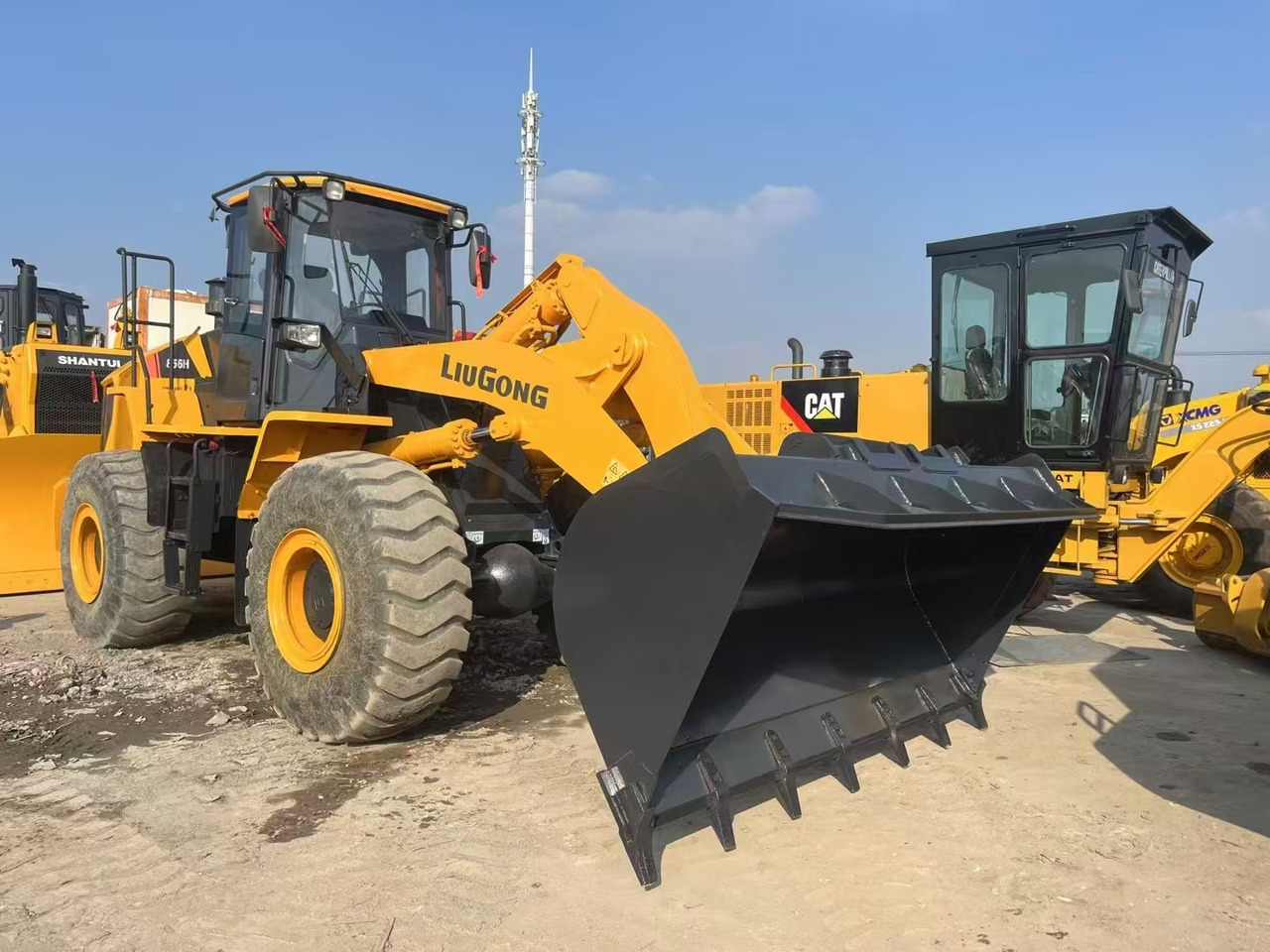LIUGONG CLG856H - Wheel loader: picture 3 LIUGONG CLG856H - Wheel loader: picture 3
