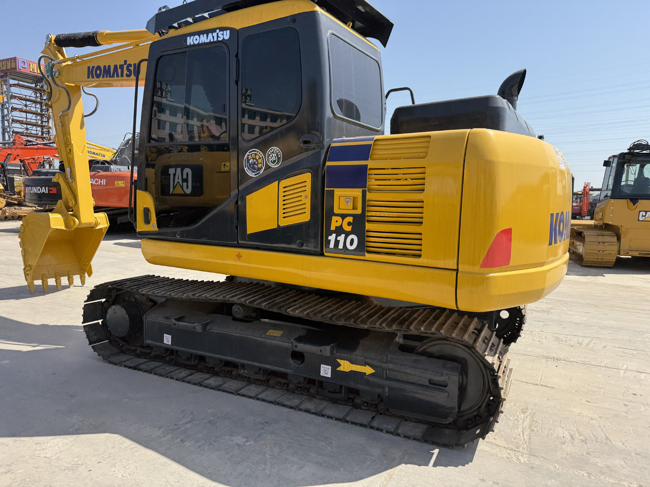 PC110-7 - Crawler excavator: picture 3 PC110-7 - Crawler excavator: picture 3