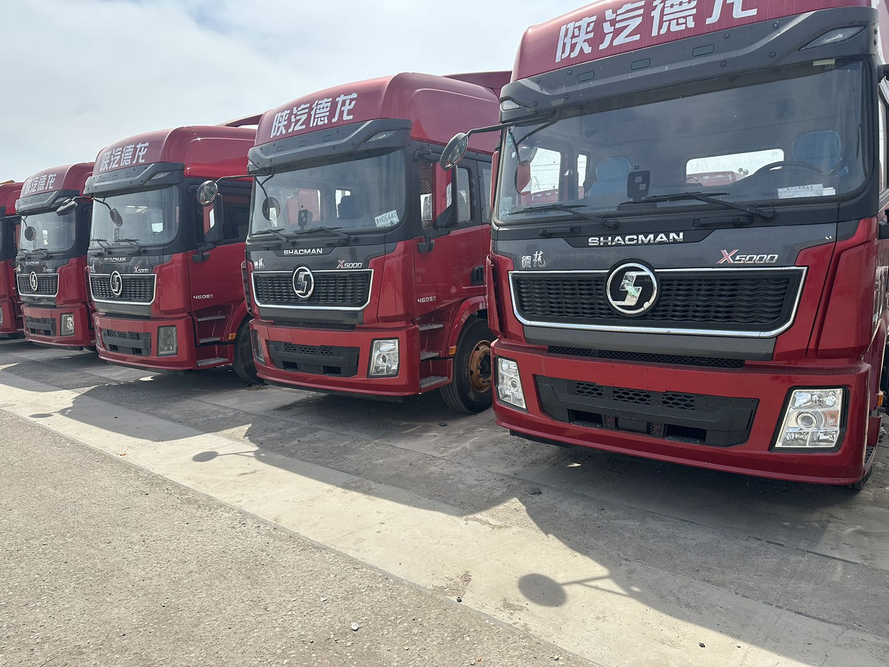 SHACMAN X5000 6x4 - Tractor unit: picture 1 SHACMAN X5000 6x4 - Tractor unit: picture 1