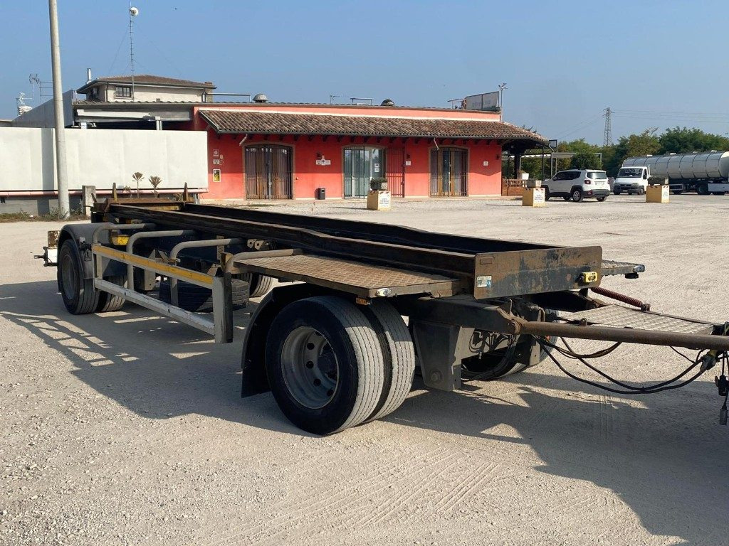 CARDI RIMORCHIO CARDI SCARRABILE PNEUMATICO on lease CARDI RIMORCHIO CARDI SCARRABILE PNEUMATICO: picture 6 CARDI RIMORCHIO CARDI SCARRABILE PNEUMATICO on lease CARDI RIMORCHIO CARDI SCARRABILE PNEUMATICO: picture 6