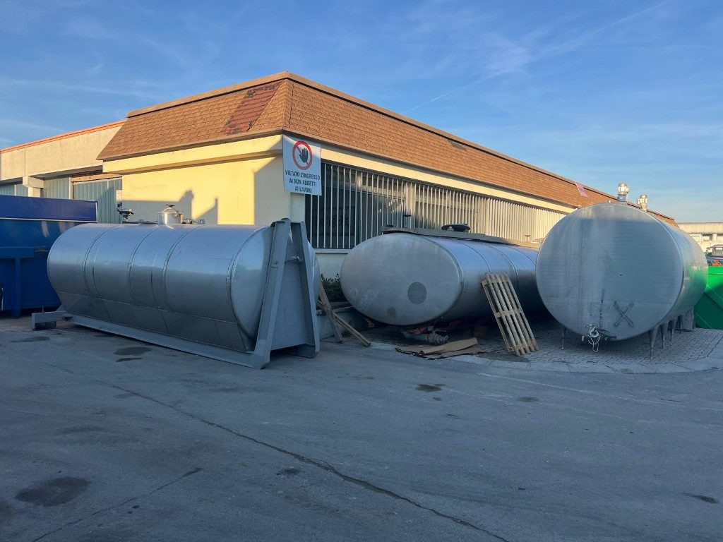 CISTERNA SCARRABILE USATA - Roll-off container: picture 5 CISTERNA SCARRABILE USATA - Roll-off container: picture 5