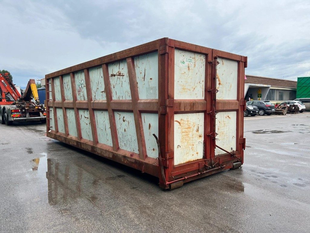 CONTAINER SCARRABILE USATO A CIELO APERTO - Roll-off container: picture 2 CONTAINER SCARRABILE USATO A CIELO APERTO - Roll-off container: picture 2