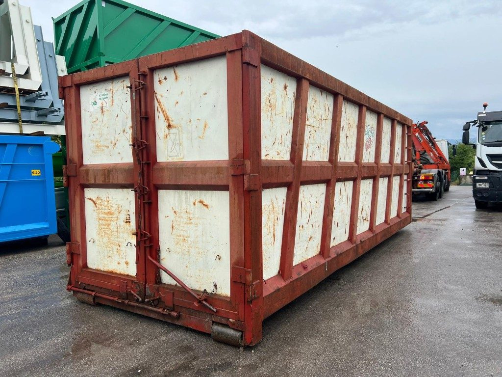 CONTAINER SCARRABILE USATO A CIELO APERTO - Roll-off container: picture 3 CONTAINER SCARRABILE USATO A CIELO APERTO - Roll-off container: picture 3