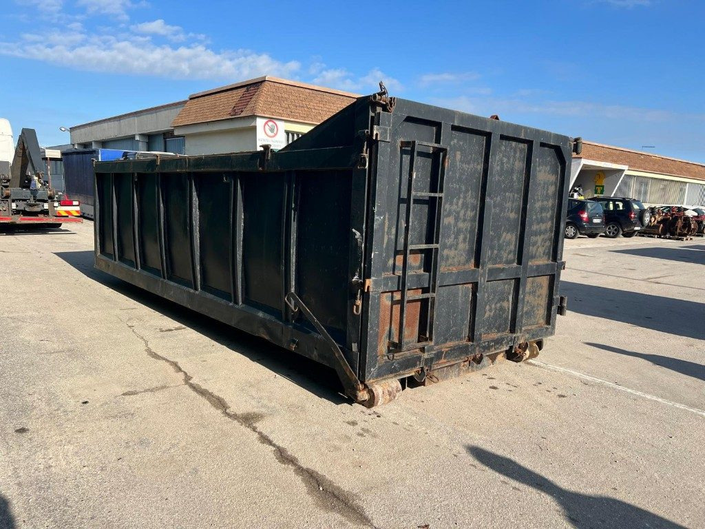 CONTAINER SCARRABILE USATO PER INGOMBRANTI - Roll-off container: picture 2 CONTAINER SCARRABILE USATO PER INGOMBRANTI - Roll-off container: picture 2