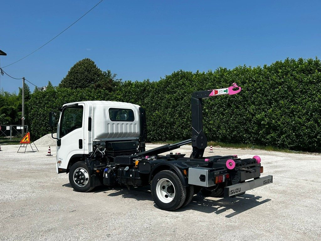 ISUZU P75 NUOVO SCARRABILE - Hook lift truck: picture 5 ISUZU P75 NUOVO SCARRABILE - Hook lift truck: picture 5