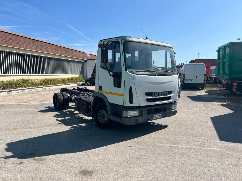 IVECO 80E15 A TELAIO - Cab chassis truck: picture 2 IVECO 80E15 A TELAIO - Cab chassis truck: picture 2