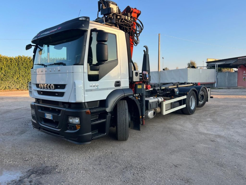 IVECO STRALIS 260E45 SCARRABILE - Hook lift truck, Crane truck: picture 1 IVECO STRALIS 260E45 SCARRABILE - Hook lift truck, Crane truck: picture 1