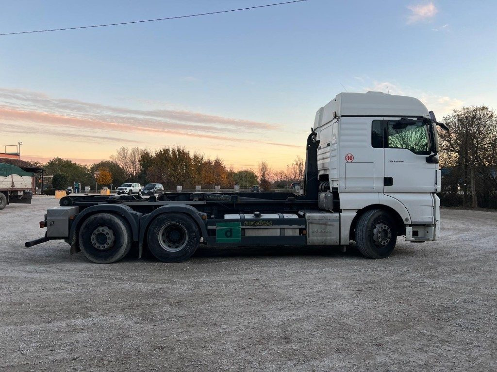 MAN TGX 26.480 USATO SCARRABILE - Hook lift truck: picture 5 MAN TGX 26.480 USATO SCARRABILE - Hook lift truck: picture 5