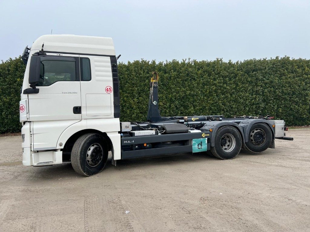 MAN TGX 26.500 USATO SCARRABILE 6X2 - Hook lift truck: picture 2 MAN TGX 26.500 USATO SCARRABILE 6X2 - Hook lift truck: picture 2