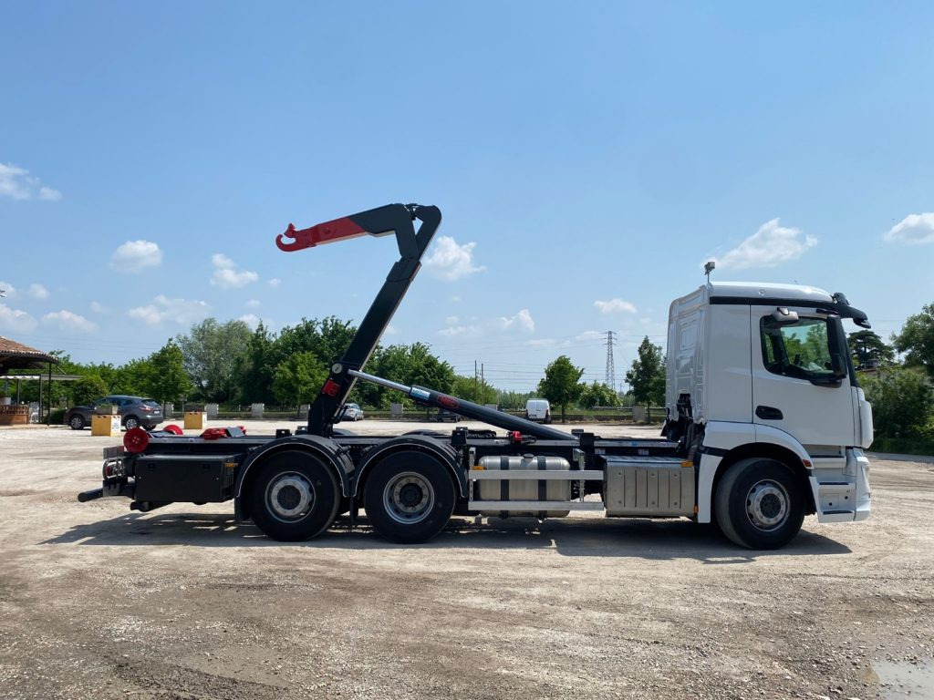Hook lift truck MERCEDES-BENZ ANTOS 25.43 SCARRABILE FULL PNEUMATICO 3: picture 6
