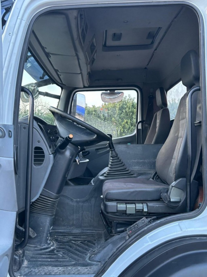 Hook lift truck MERCEDES-BENZ MERCEDES AXOR 2533 SCARRABILE CON GRU E POLIPO: picture 10