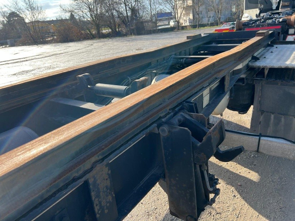 Roll-off/ Skip trailer ZORZI RIMORCHIO SCARRABILE ZORZI 20R070 PNEUMATICO: picture 7