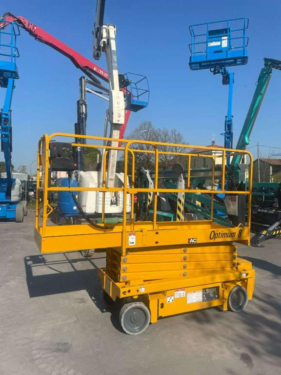 Haulotte OPTIMUM 8AC - Scissor lift: picture 1 Haulotte OPTIMUM 8AC - Scissor lift: picture 1
