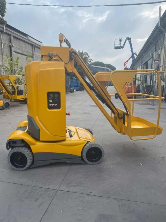 Haulotte STAR-10 - Vertical mast lift: picture 3 Haulotte STAR-10 - Vertical mast lift: picture 3