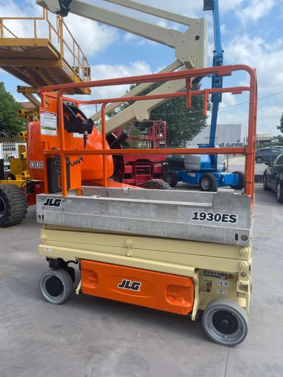 JLG 1930ES - Scissor lift: picture 3 JLG 1930ES - Scissor lift: picture 3