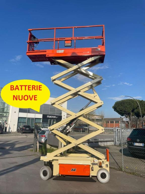JLG 2632ES - Scissor lift: picture 1 JLG 2632ES - Scissor lift: picture 1