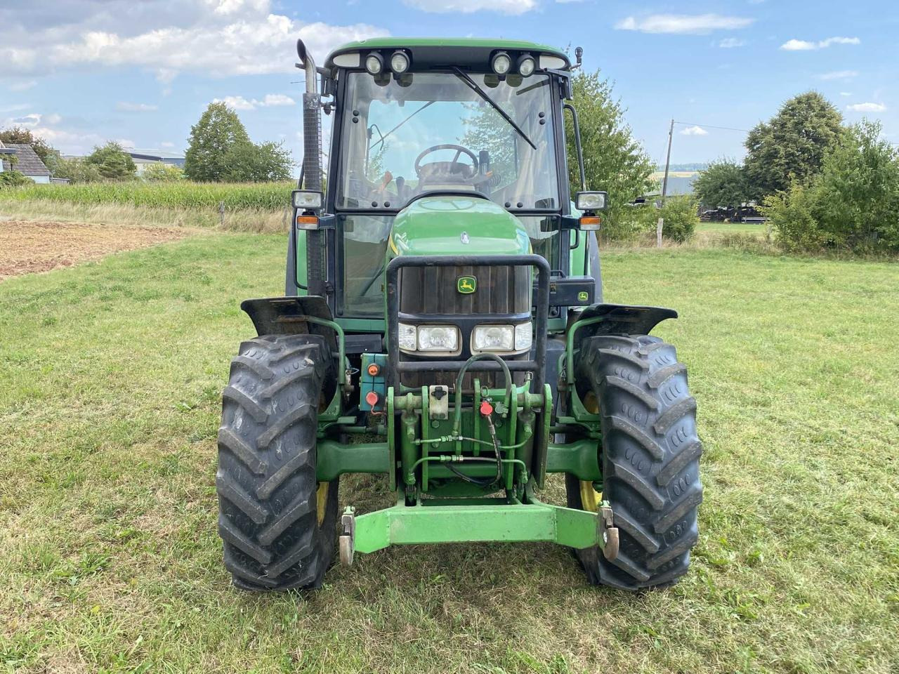 John Deere 6320 Premium - Farm tractor: picture 4 John Deere 6320 Premium - Farm tractor: picture 4