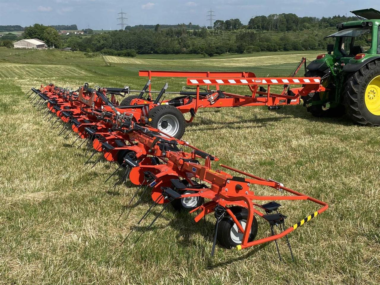 New Tedder/ Rake Kuhn GF13003T: picture 10 New Tedder/ Rake Kuhn GF13003T: picture 10