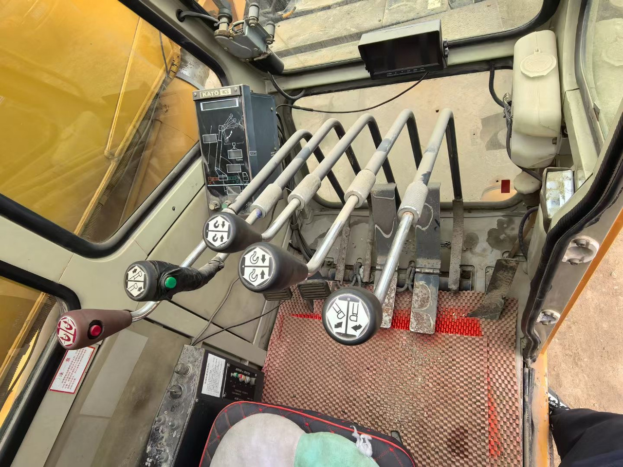 KATO NK250E NK300E NK400E NK500E NK800 NK1000 25ton 30 ton 40 ton 50 ton 80 ton truck crane on lease KATO NK250E NK300E NK400E NK500E NK800 NK1000 25ton 30 ton 40 ton 50 ton 80 ton truck crane: picture 6