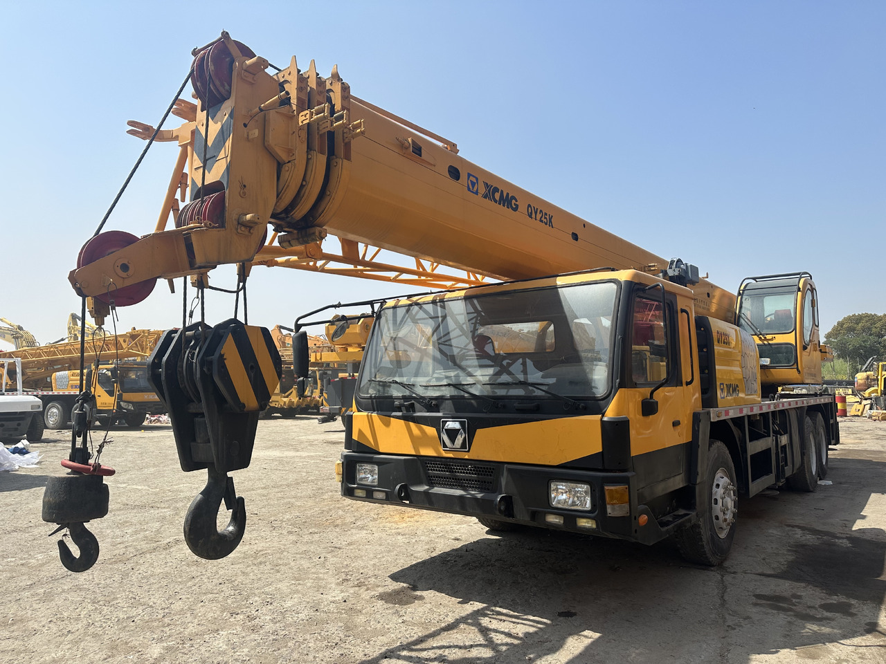 XCMG QY25K 25 ton truck crane - Mobile crane: picture 1 XCMG QY25K 25 ton truck crane - Mobile crane: picture 1