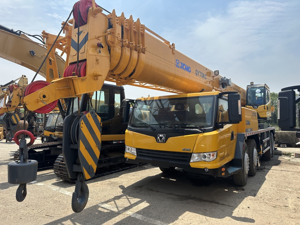 XCMG qy70kc xct75 qy75kc 70ton 75 ton 80 ton 85 ton 90 ton 100 ton 110 ton 130 ton truck crane - Mobile crane: picture 1 XCMG qy70kc xct75 qy75kc 70ton 75 ton 80 ton 85 ton 90 ton 100 ton 110 ton 130 ton truck crane - Mobile crane: picture 1
