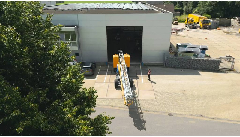 Giraffe 700.26-2WD4S - Mobile crane: picture 2 Giraffe 700.26-2WD4S - Mobile crane: picture 2