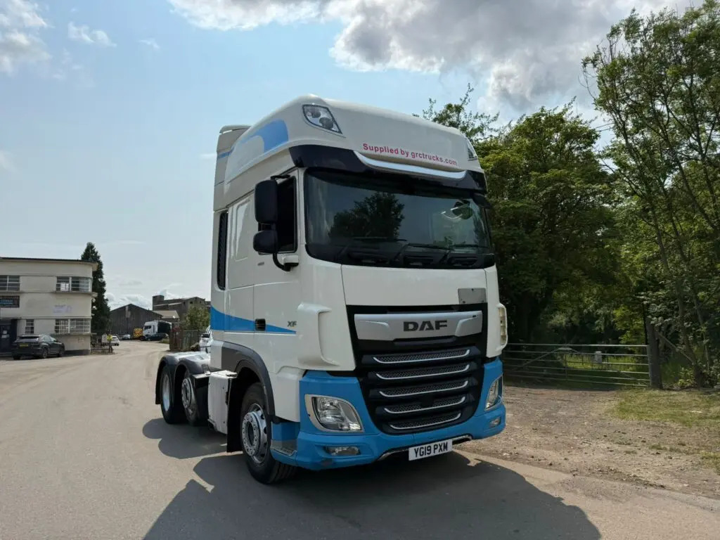 DAF XF 105 (PXM) - Tractor unit: picture 2 DAF XF 105 (PXM) - Tractor unit: picture 2