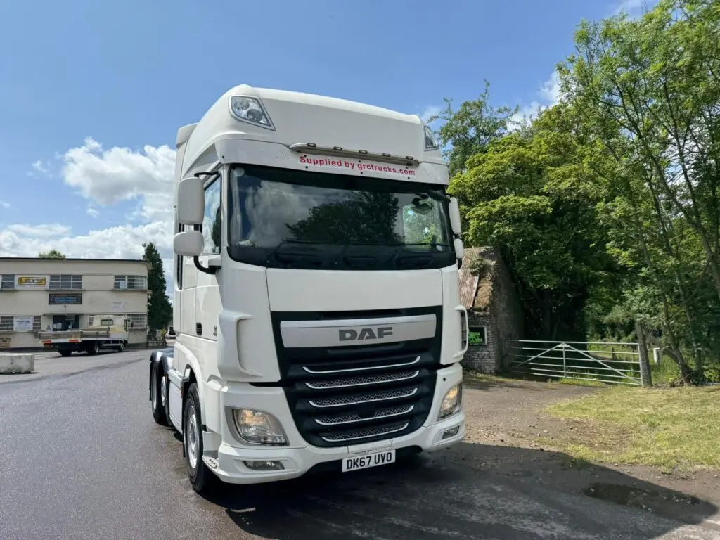 DAF XF 105 (UVO) - Tractor unit: picture 2 DAF XF 105 (UVO) - Tractor unit: picture 2