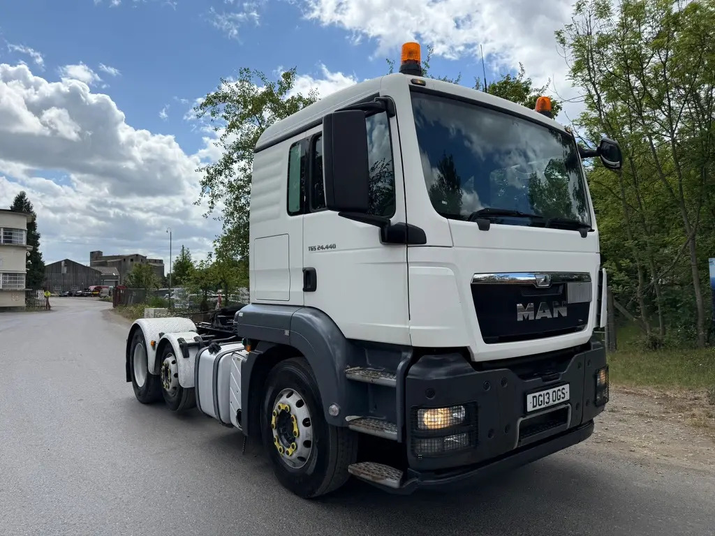 MAN TGS 24 - Tractor unit: picture 3 MAN TGS 24 - Tractor unit: picture 3
