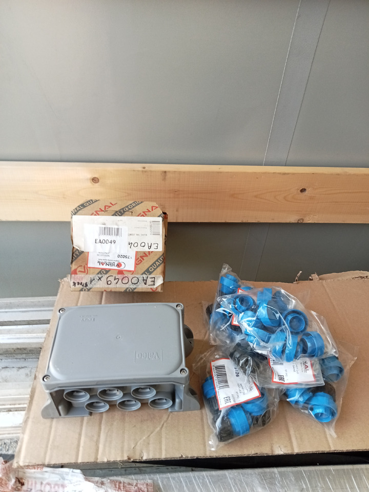 Vignal MODULE DE JONCTION - Lights/ Lighting for Trailer: picture 1 Vignal MODULE DE JONCTION - Lights/ Lighting for Trailer: picture 1