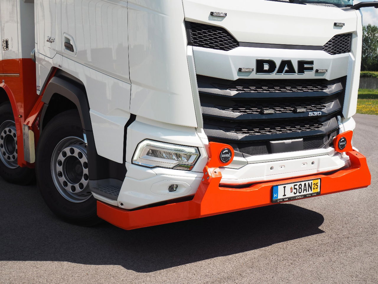 DAF XF 530 NEW T-REX DAF white - Tow truck: picture 2 DAF XF 530 NEW T-REX DAF white - Tow truck: picture 2