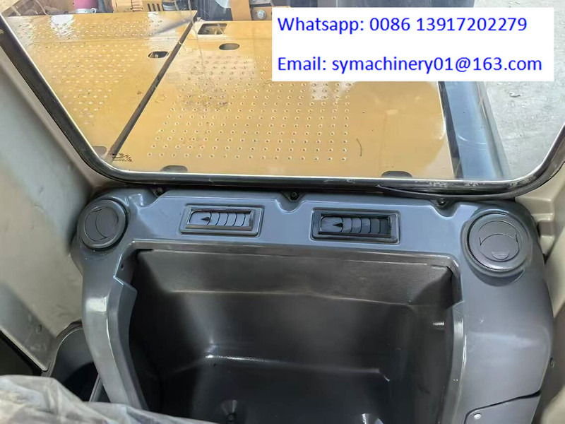 Crawler excavator Caterpillar 330D2L: picture 17