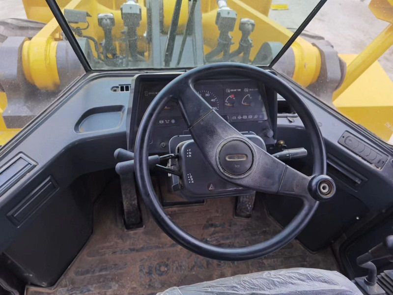 Komatsu WA470-3 - Wheel loader: picture 5 Komatsu WA470-3 - Wheel loader: picture 5
